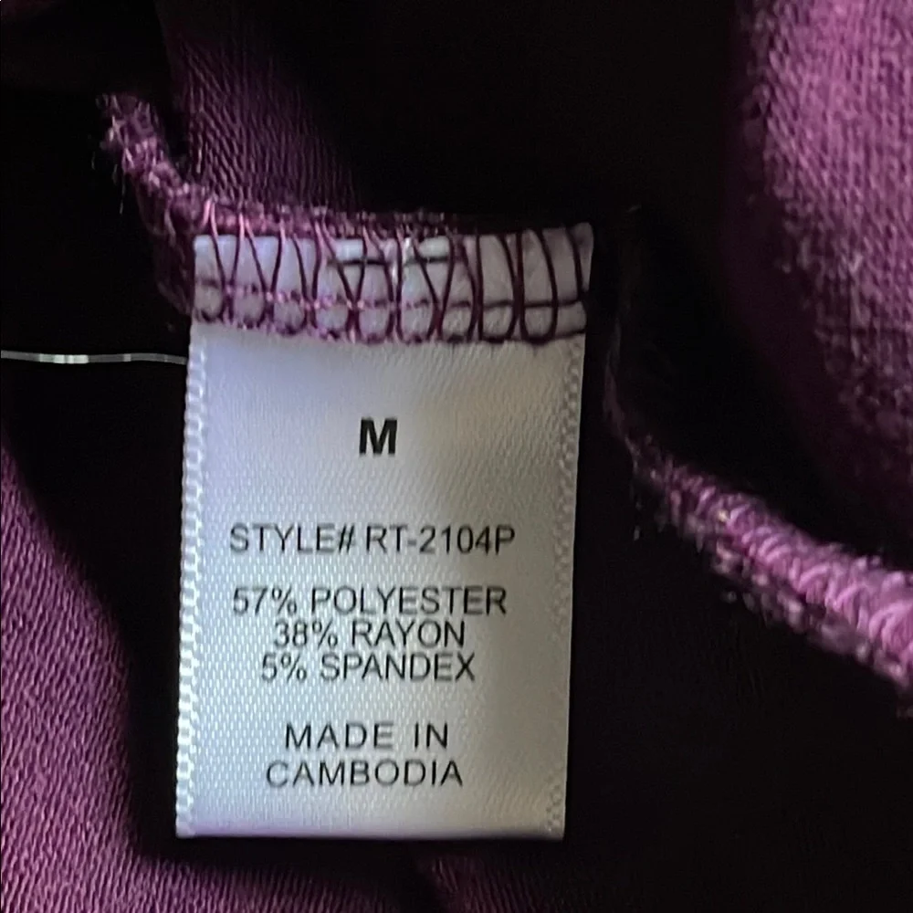 Zenana Premium Women's Plum V-Neck Top Sz - Picture 3 of 4
